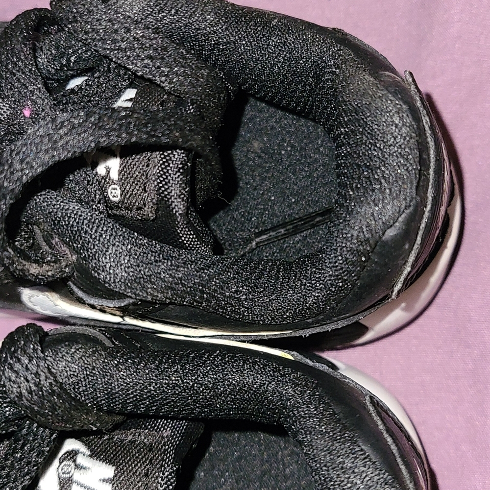 Nike Air Max 90 LTR Logo Toddler 5C  Sneaker - Picture 6 of 7